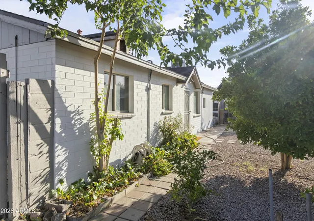 2nd image of 2940 N 81st Dr, Phoenix, AZ 85033 | MLS# 7035186