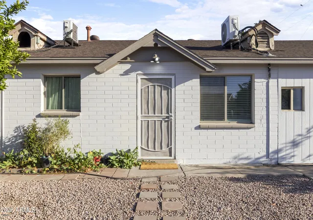 3rd image of 2940 N 81St Dr, Phoenix, AZ 85033 | MLS# 7035186