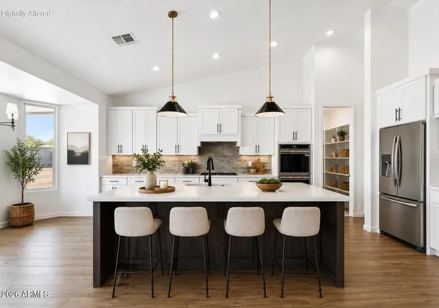 3rd image of 1686 E Carriage Ln, Phoenix, AZ 85086 | MLS# 7035157