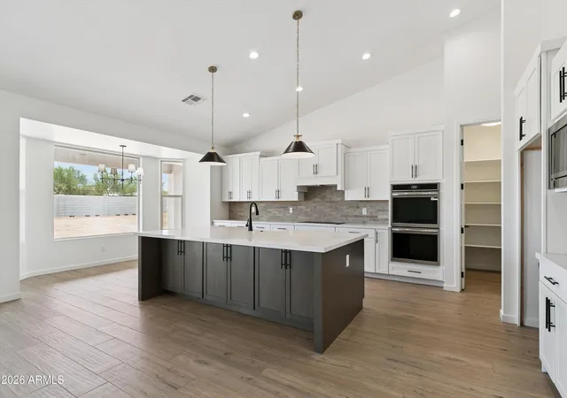 5th image of 1686 E Carriage Ln, Phoenix, AZ 85086 | MLS# 7035157