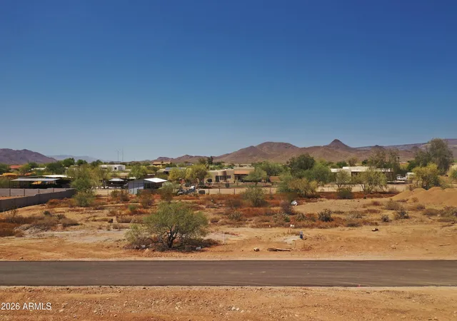 Homes for sale in Phoenix, AZ | 0000 E Carriage Ln #4, Phoenix, AZ 85086 | MLS# 7035162