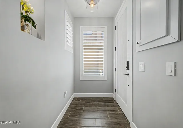 4th image of 705 W Queen Creek Rd, Chandler, AZ 85248