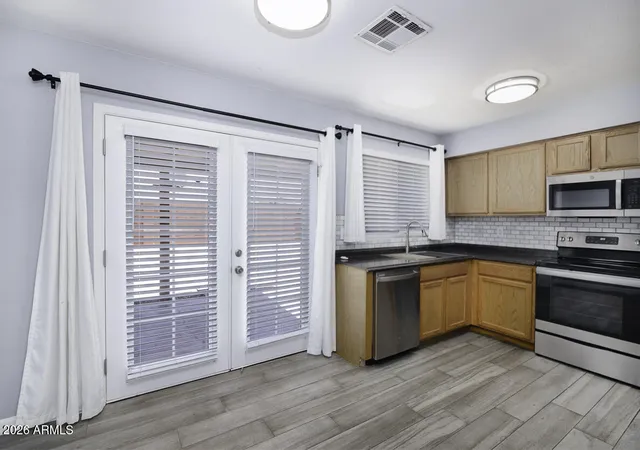 Photo 4 of Sale Pending at 1640 W Peralta Ave, Mesa, AZ 85202 | MLS# 7037478 | Listing updated on 2026-07-08