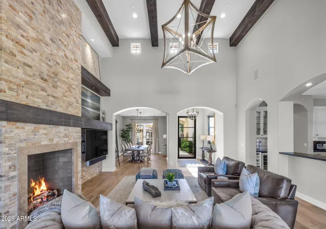 1st image of 6615 N 39th Wy, Paradise Valley, AZ 85253 | MLS# 7035345
