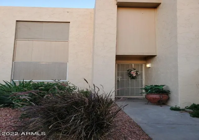 Listing Photo 3 - Condo for sale in building located at 3520 W Dunlap Ave, Phoenix, AZ 85051 - Unit #109