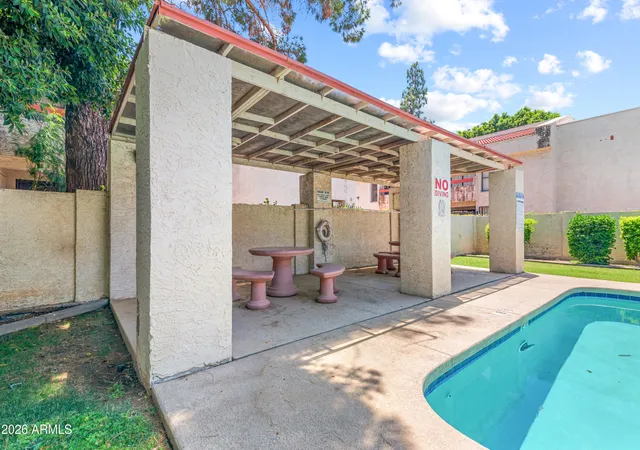 3rd image of 3119 W Cochise Dr, Phoenix, AZ 85051
