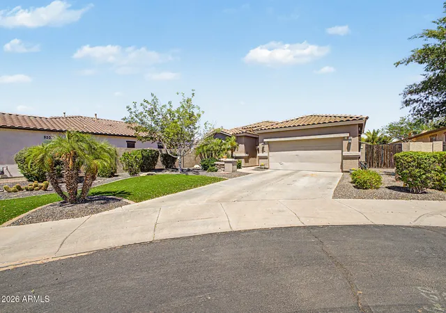 Homes for sale in Gilbert, AZ | 7171 S Sinova Ct, Gilbert, AZ 85298 | MLS# 7036774