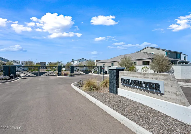 2nd image of 2327 E Levi Dr, Phoenix, AZ 85040 | MLS# 7035721