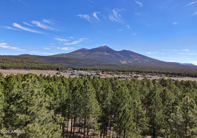 Homes for sale in Flagstaff, AZ | 8252 Vista Peak Wy #70, Flagstaff, AZ 86001 | MLS# 7035456
