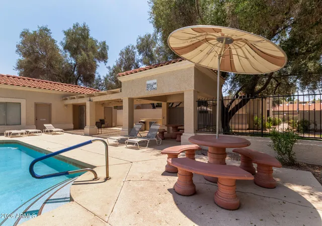 2nd image of 1111 W Smt Pl, Chandler, AZ 85224