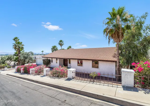Photo 3 of Single family home for sale at 7016 N 23rd Place, Phoenix, AZ 85020 | MLS# 7037613 | Listing updated on 2026-10-06