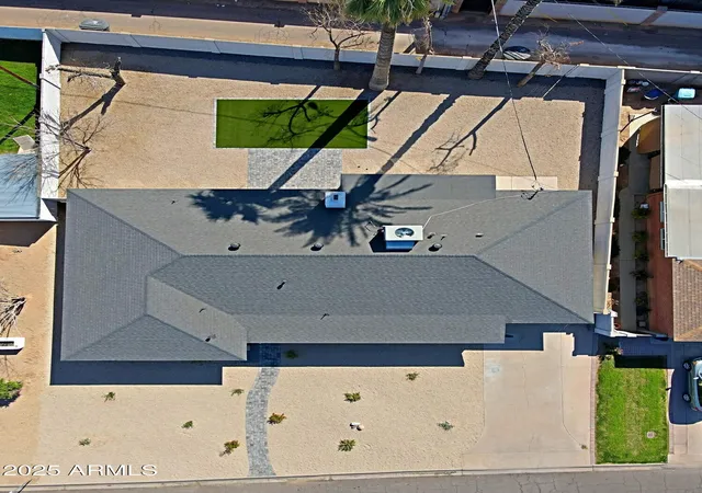 Photo 3 of Single family home for sale at 1215 E Cambridge Ave, Phoenix, AZ 85006 | MLS# 7037982 | Listing updated on 2026-08-11