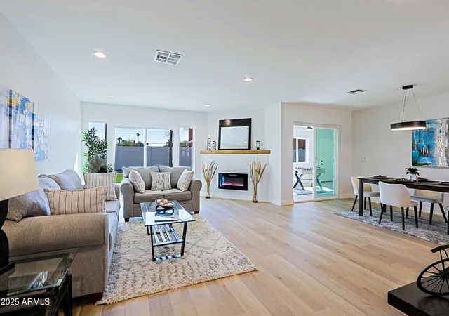 Photo 3 of Single family home for sale at 1215 E Cambridge Ave, Phoenix, AZ 85006 | MLS# 7037982 | Listing updated on 2026-08-11