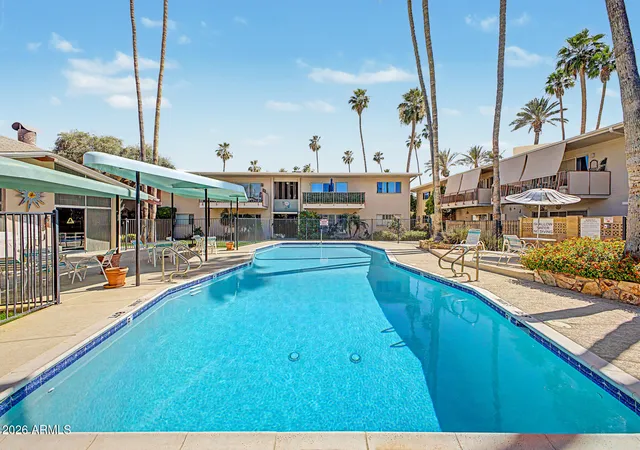 2nd image of 520 W Clarendon Ave, Phoenix, AZ 85013