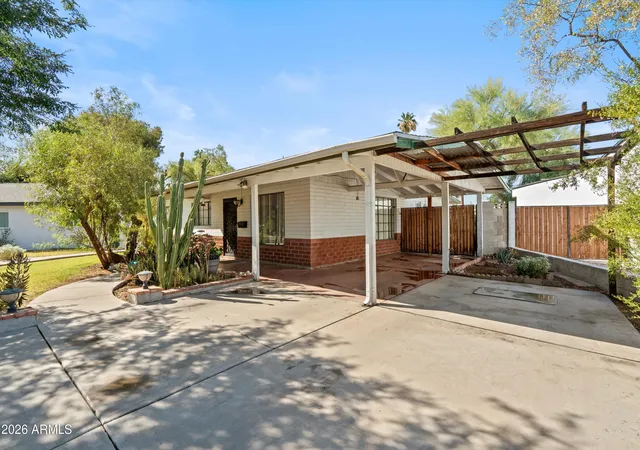 Photo 2 of Single family home for sale at 1130 E Colter St, Phoenix, AZ 85014 | MLS# 7037801 | Listing updated on 2026-09-15