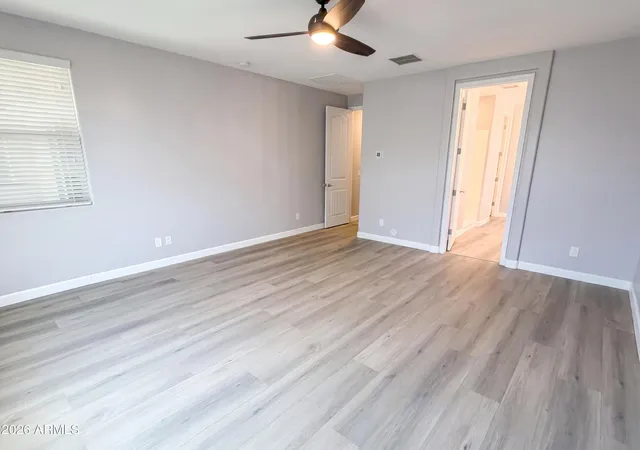 Photo 3 of Single family home for sale at 18840 W Mercer Ln, Surprise, AZ 85388 | MLS# 7035709 | Listing updated on 2026-09-10