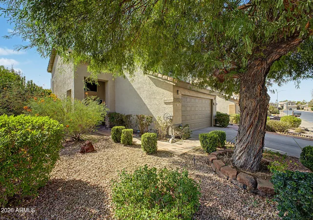 Photo 3 of Single family home for sale at 17202 N 40th Place, Phoenix, AZ 85032 | MLS# 7038135 | Listing updated on 2026-08-29