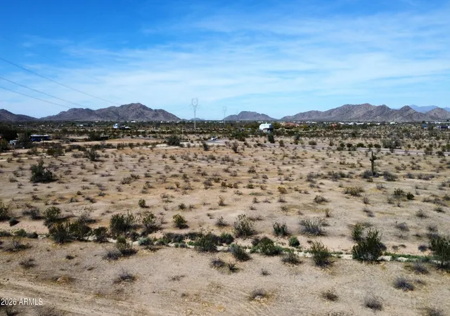 Photo 4 of Land for sale at 0 W Barnes Rd #E, Maricopa, AZ 85139 | MLS# 7035756 | Listing updated on 2026-09-24