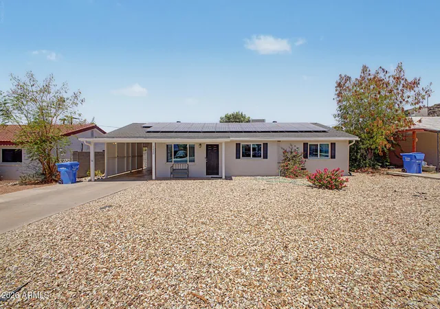 Photo 1 of Single family home for sale at 1220 E Las Palmaritas Dr, Phoenix, AZ 85020 | MLS# 7040802 | Listing updated on 2026-10-08