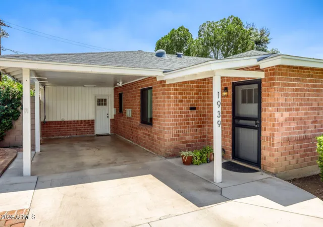 2nd image of 1939 E Solano Dr, Phoenix, AZ 85016 | MLS# 7068071