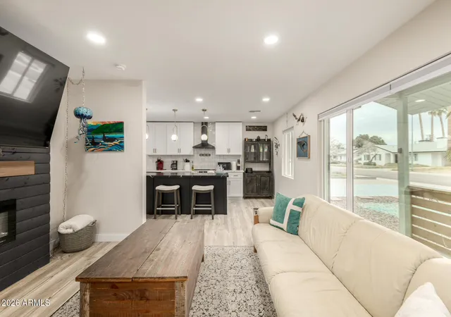 Photo 3 of Single family home for sale at 2413 W Anderson Ave, Phoenix, AZ 85023 | MLS# 7055333 | Listing updated on 2026-09-30