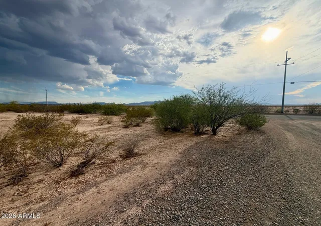 2nd image of 0 Eagle Tail Ln, Bouse, AZ 85325 | MLS# 7036173