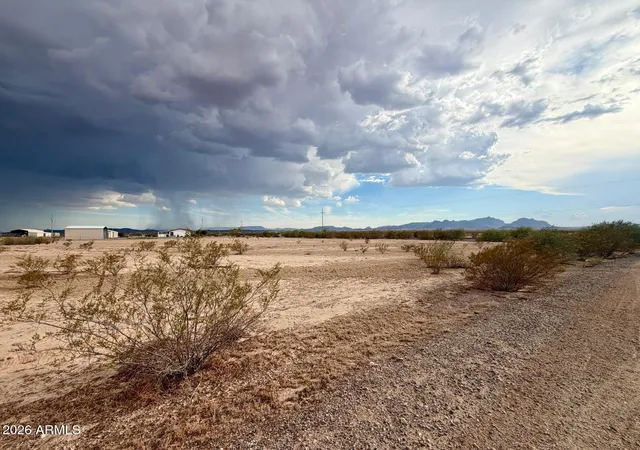 4th image of 0 Eagle Tail Ln, Bouse, AZ 85325 | MLS# 7036173