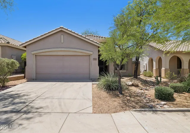 Homes for sale in Anthem, AZ | 2501 W Lewis And Clark Trl, Anthem, AZ 85086 | MLS# 7038333