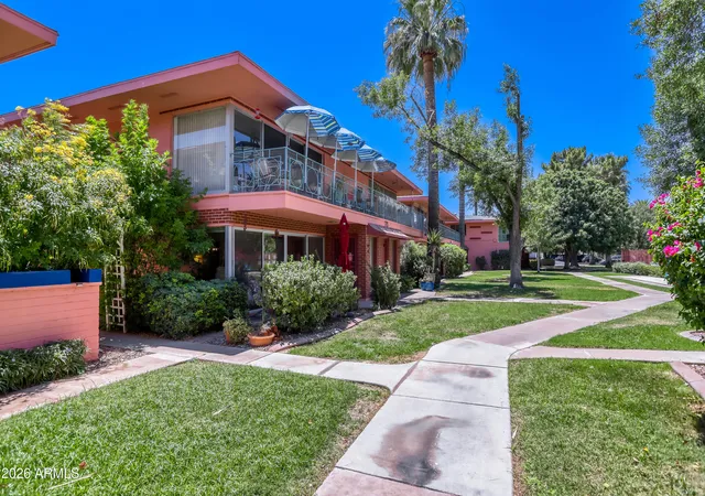 3rd image of 170 E Coronado Rd #63, Phoenix, AZ 85004 | MLS# 7035984