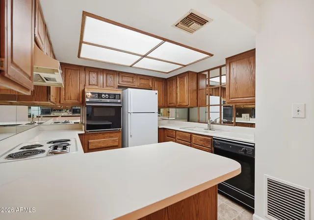 2nd image of 4141 N 31st St #134, Phoenix, AZ 85016 | MLS# 7035986