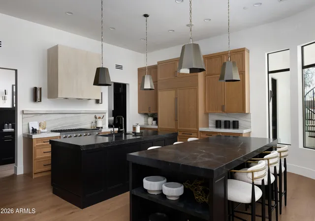 2nd image of 4935 E Berneil Dr, Paradise Valley, AZ 85253 | MLS# 7045225
