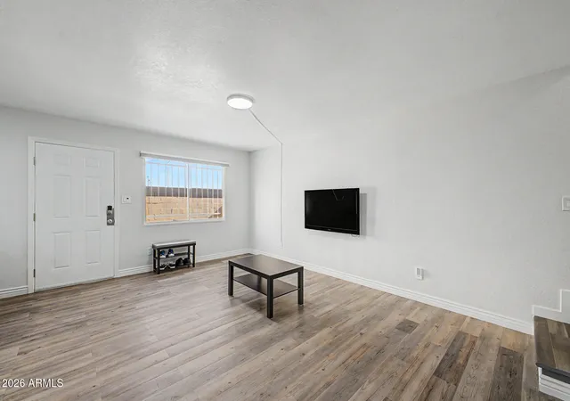 1st image of 4244 S 46th Pl, Phoenix, AZ 85040 | MLS# 7036385