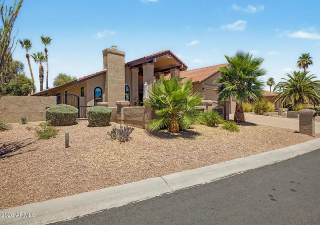 Photo 4 of Single family home for sale at 26218 S Cloverland Dr, Sun Lakes, AZ 85248 | MLS# 7036995 | Listing updated on 2026-09-15