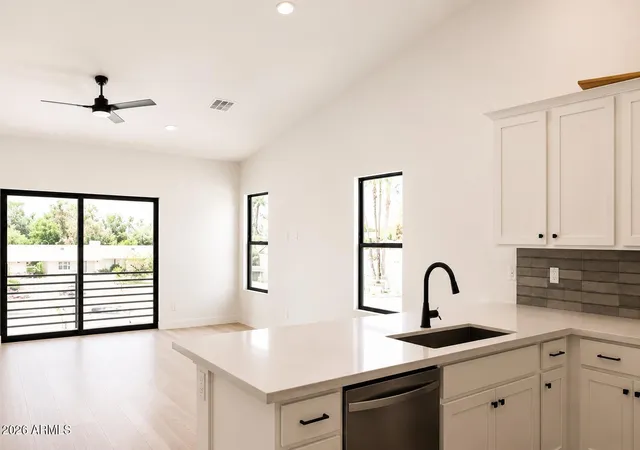 Photo 3 of Townhouse for sale at 3715 N 31st Street #16, Phoenix, AZ 85016 | MLS# 7041685 | Listing updated on 2026-09-21