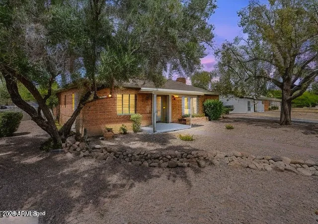 1st image of 1322 W Flower St, Phoenix, AZ 85013 | MLS# 7036231