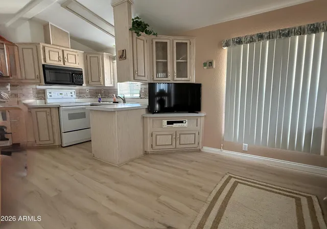 4th image of 21340 W Trading Post Trl, Congress, AZ 85332 | MLS# 7036405