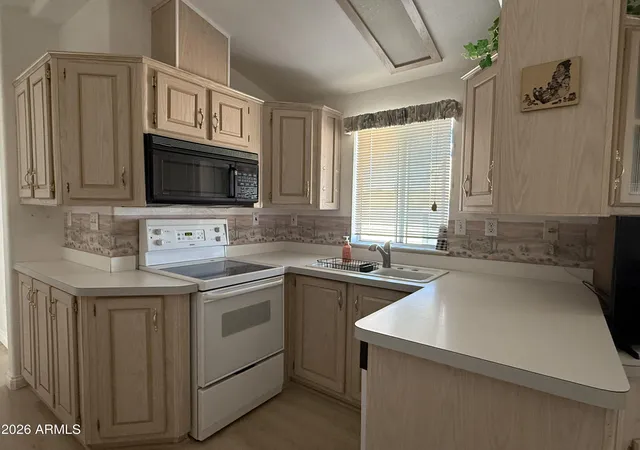 5th image of 21340 W Trading Post Trl, Congress, AZ 85332 | MLS# 7036405