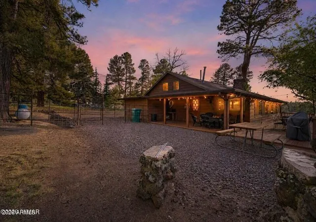 Homes for sale in Pinetop, AZ | 2119 S Penrod Ln, Pinetop, AZ 85935 | MLS# 7036366