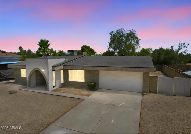 2nd image of 4427 W Dahlia Dr, Glendale, AZ 85304 | MLS# 7036460