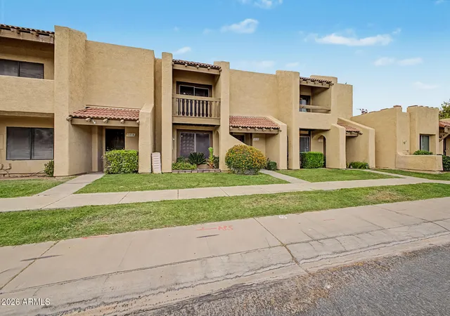 2nd image of 5816 W Crocus Dr, Glendale, AZ 85306 | MLS# 7036957