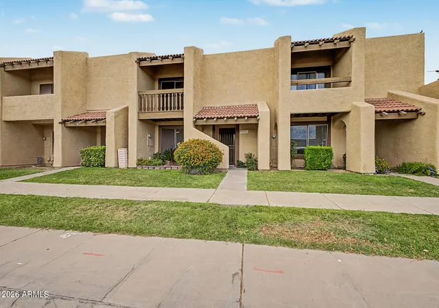 Photo 3 of Townhouse for sale at 5816 W Crocus Dr, Glendale, AZ 85306 | MLS# 7036957 | Listing updated on 2026-09-18