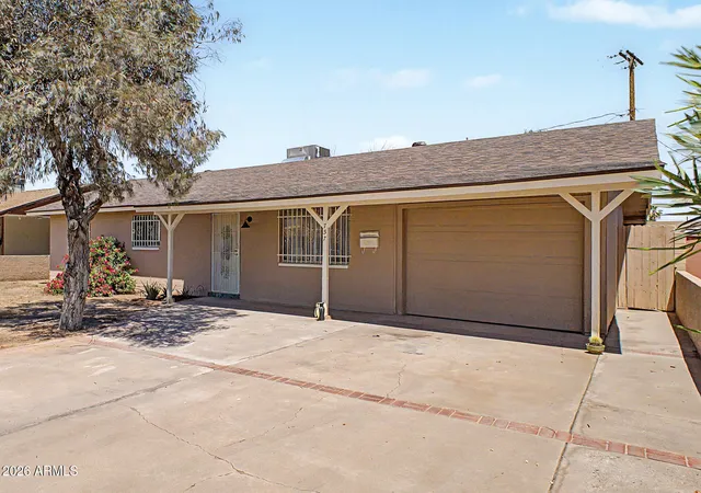 Photo 2 of Single family home for sale at 737 S Elm, Mesa, AZ 85202 | MLS# 7036610 | Listing updated on 2026-08-11