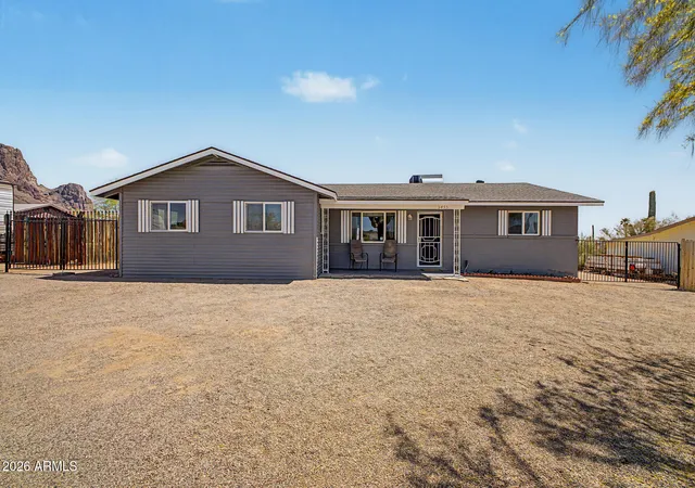 Homes for sale in Apache Junction, AZ | 5455 E Mining Camp St, Apache Junction, AZ 85119 | MLS# 7040549