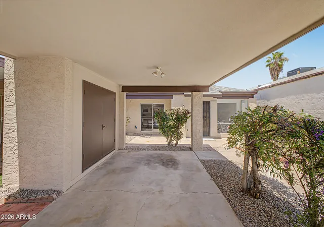 Photo 3 of Sale Pending at 564 E Royal Palms Dr, Mesa, AZ 85203 | MLS# 7036706 | Listing updated on 2026-07-21