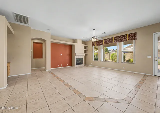 Photo 4 of Single family home for sale at 7990 W Yukon Dr, Peoria, AZ 85382 | MLS# 7037306 | Listing updated on 2026-09-13