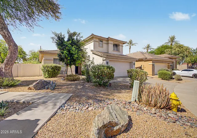 2nd image of 218 E Sunburst Ln, Tempe, AZ 85284 | MLS# 7036655