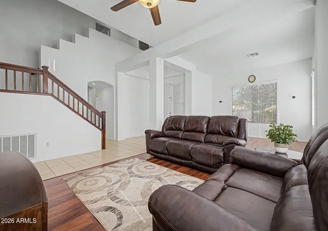 4th image of 218 E Sunburst Ln, Tempe, AZ 85284 | MLS# 7036655