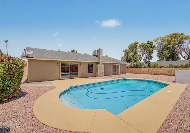 Homes for sale in Phoenix, AZ | 4305 E Equestrian Trl, Phoenix, AZ 85044 | MLS# 7036612