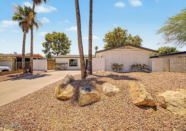 Photo 2 of Single family home for sale at 4101 E Alan Ln, Phoenix, AZ 85028 | MLS# 7037389 | Listing updated on 2026-09-03