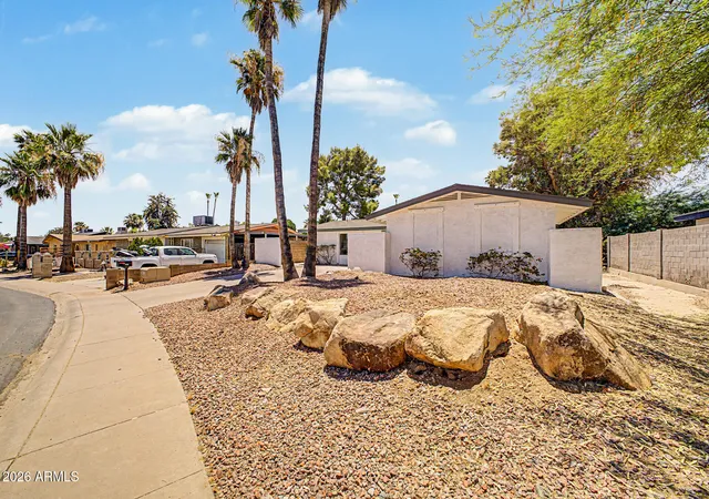 Photo 3 of Single family home for sale at 4101 E Alan Ln, Phoenix, AZ 85028 | MLS# 7037389 | Listing updated on 2026-09-03